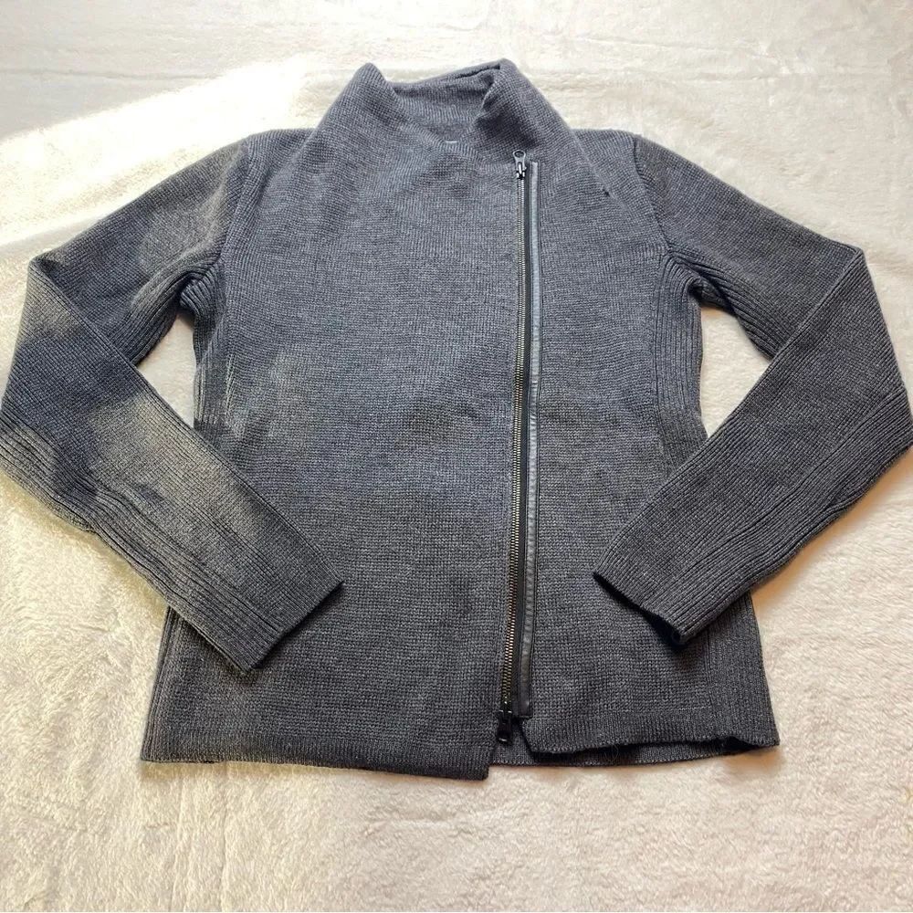 Vince Gray 100% Merino Wool Moto Knit Sweater Jacket Size Small
